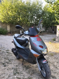 Aprilia sr125